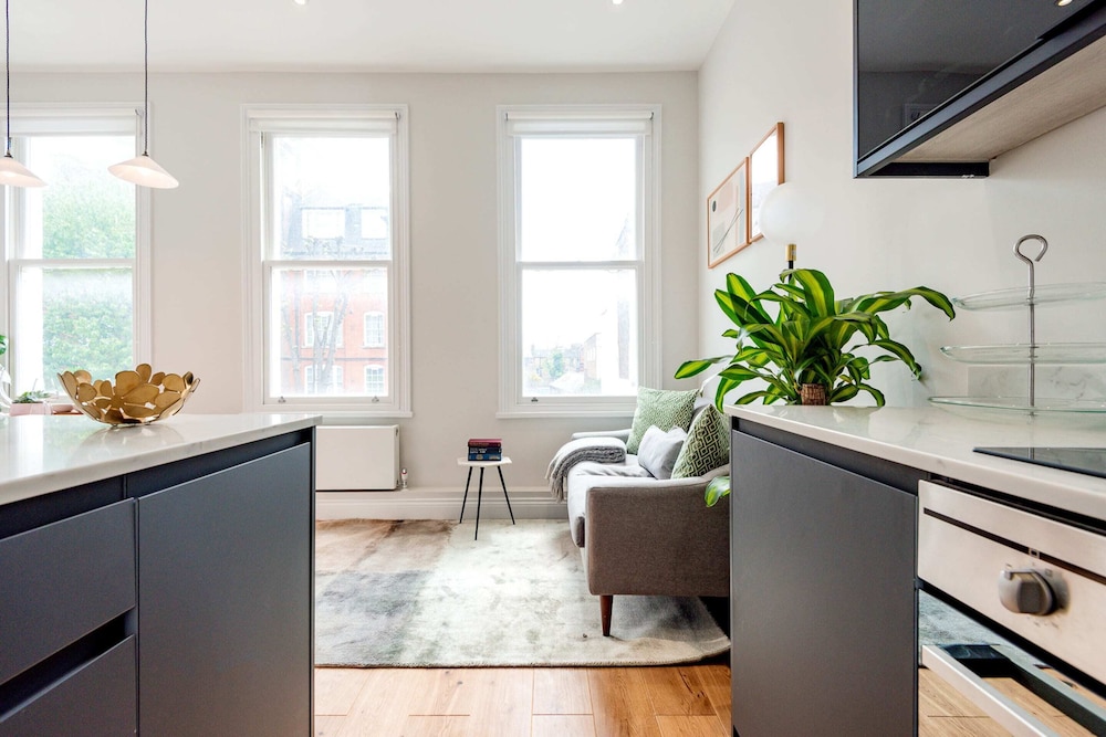 Lillie Road Residence I