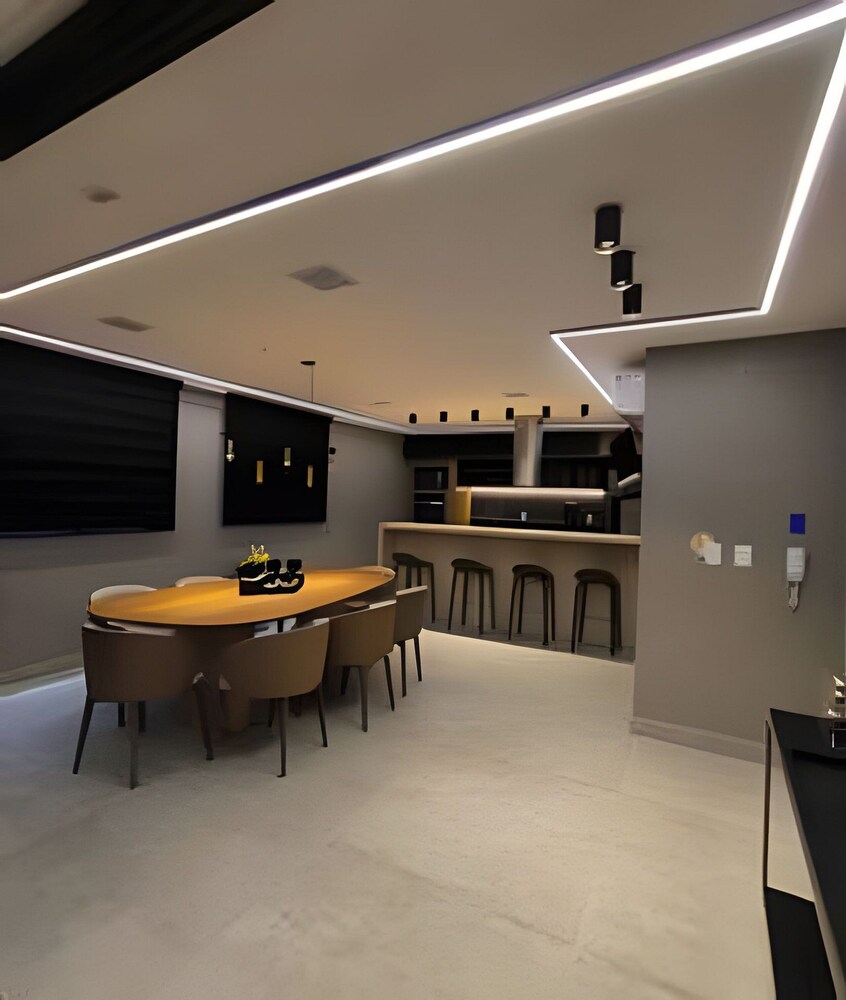 Studio Design 3 - Lions