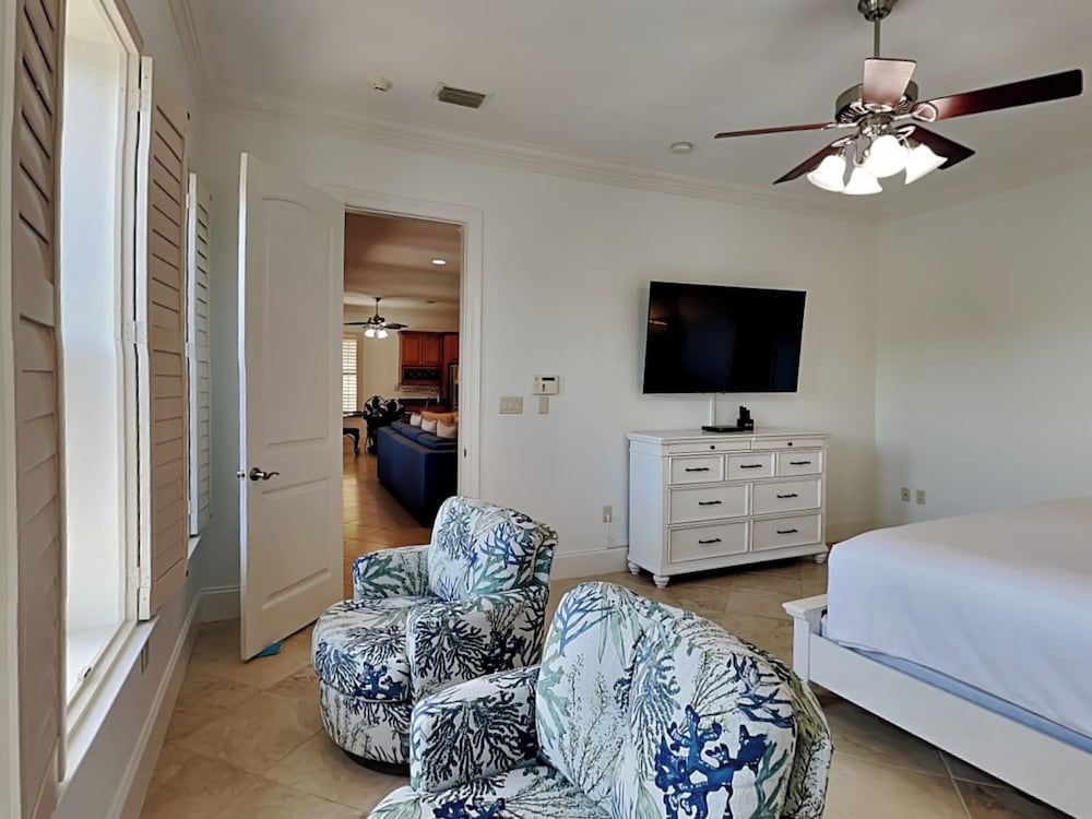 Destiny's Paradise by Southern Vacation Rentals