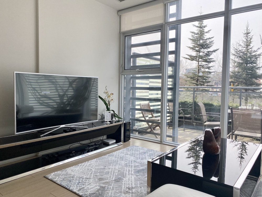 Waterfront Luxury Residences