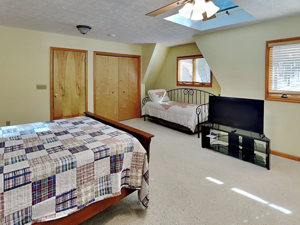 Walnut Cellars by Taylor Made Deep Creek