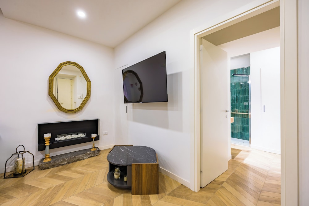 Palazzo Loffredo by Napoliapartments photo 3