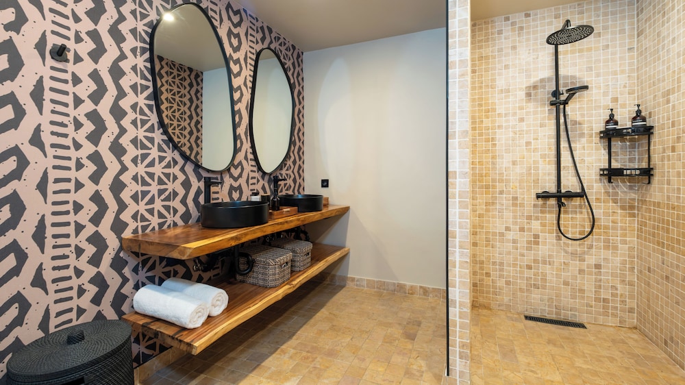Villa Dreamora by Villa Finder