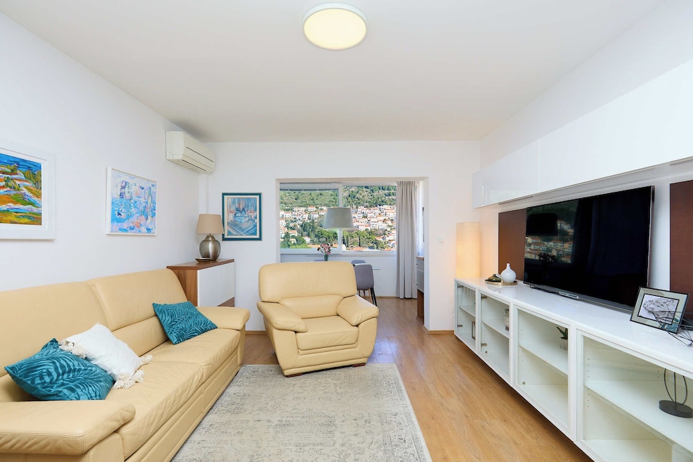 Cityview Apartment