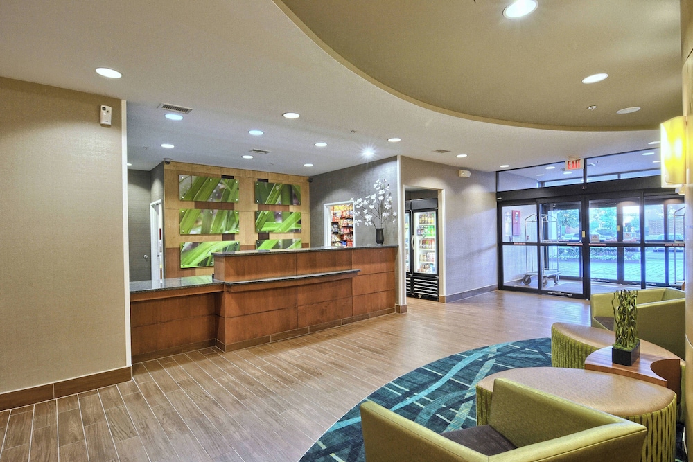 Detroit Vacations - SpringHill Suites Detroit Southfield - Property Image 2
