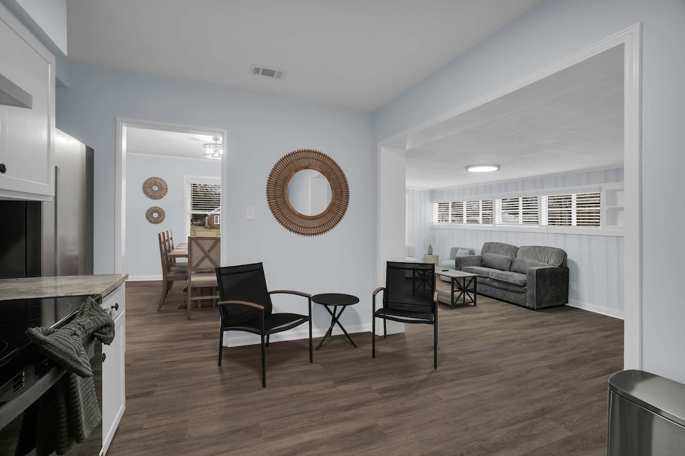 3BR Home Near AFB ASU Riverwalk Downtown