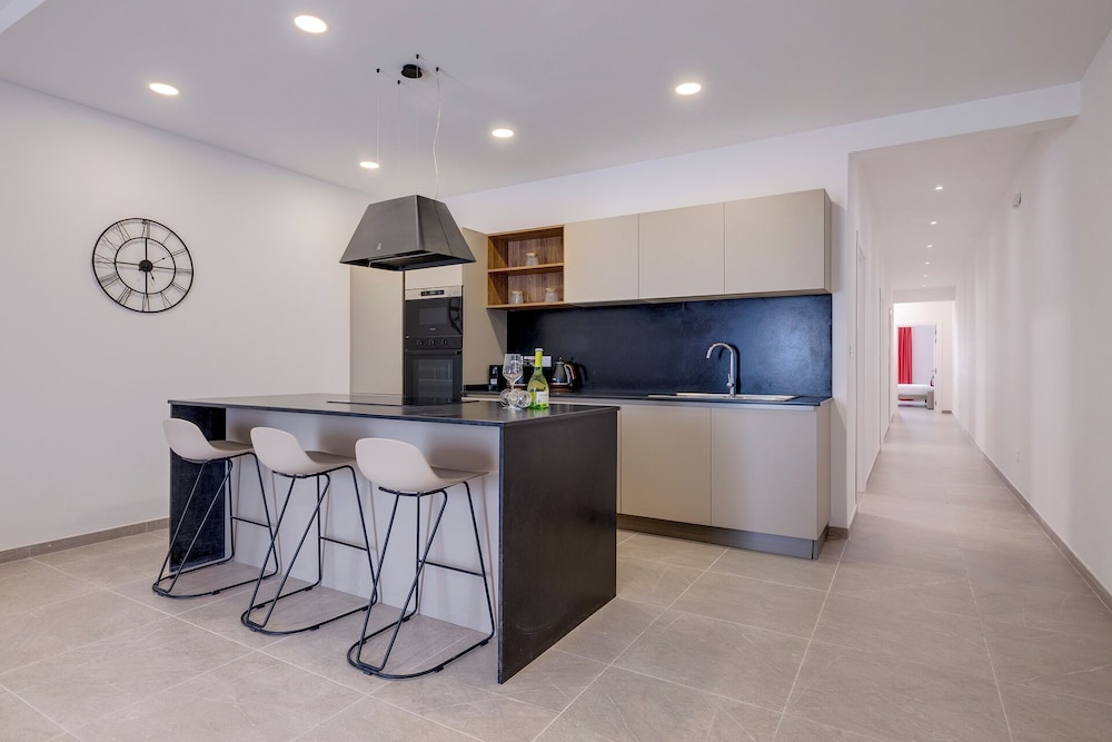 Elegant Sliema Penthouse, Panoramic Terrace