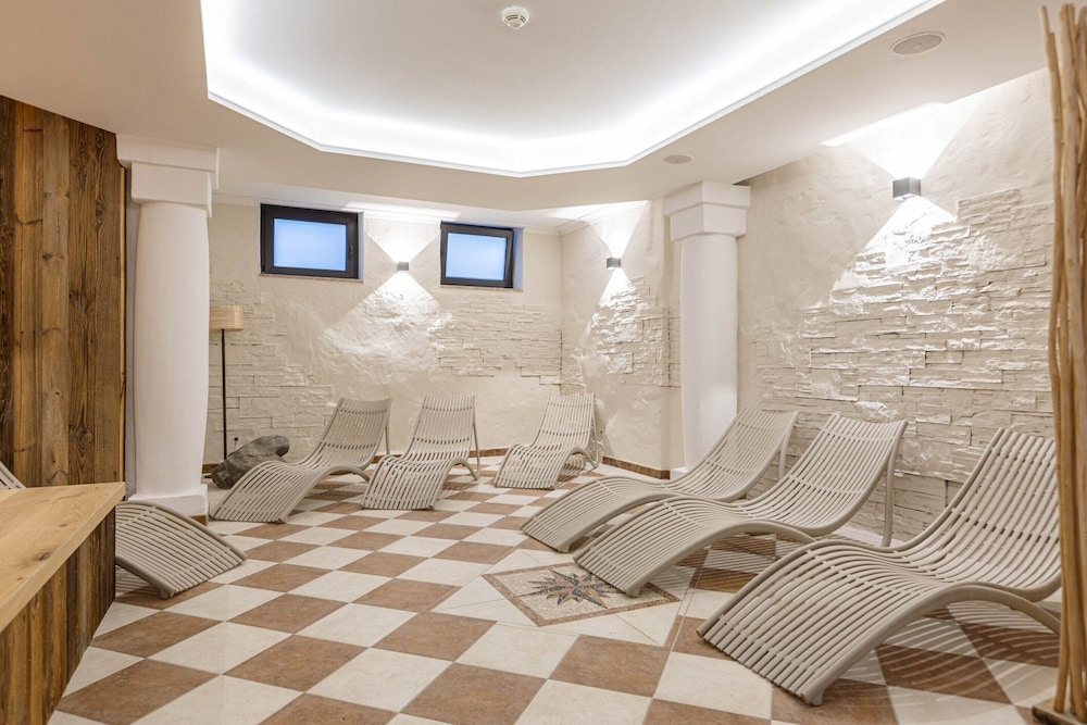 Apartment on the Foot of Ski-slope