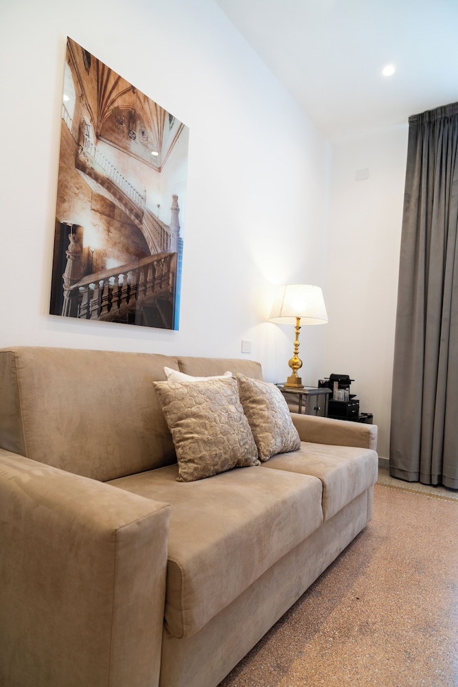 La Corte di Partenope Suites