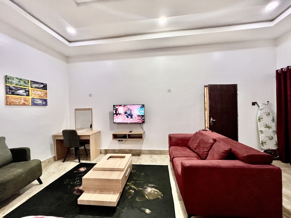 FURNISHED APARTMENTS