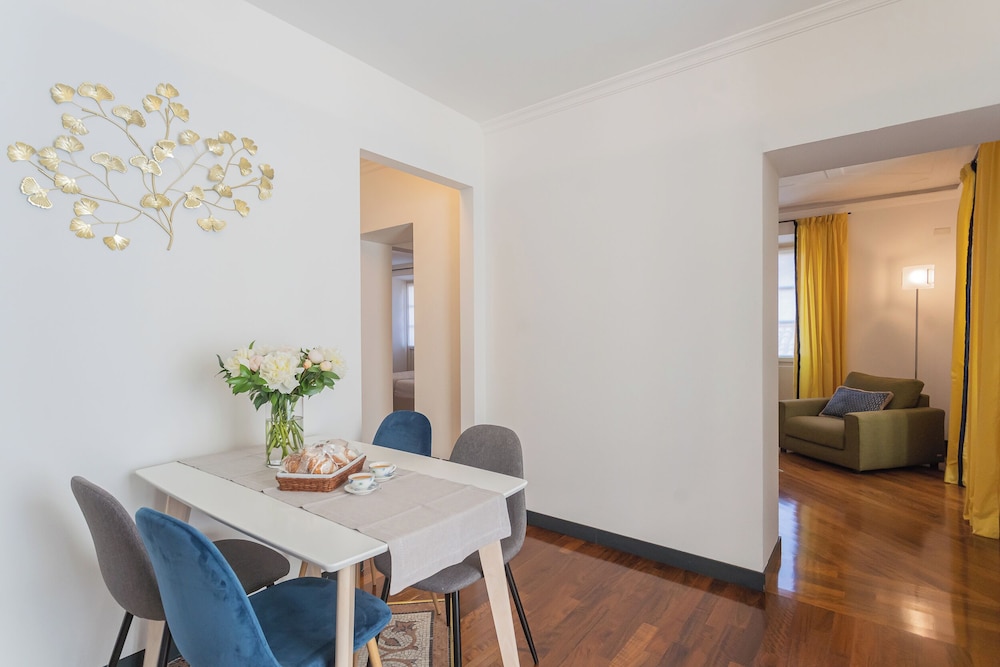 Lake Holiday Como by Rent all Como
