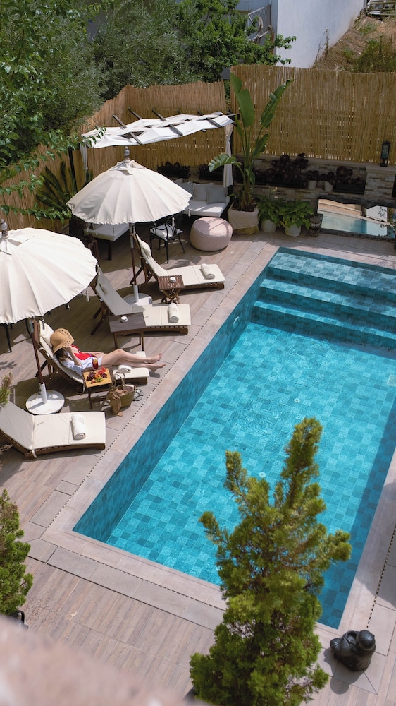 Parna Hotel - Image 11