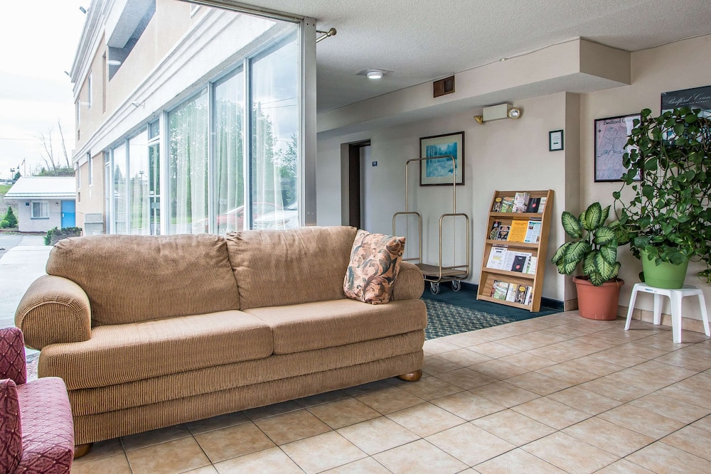 Rodeway Inn Bedford view 5