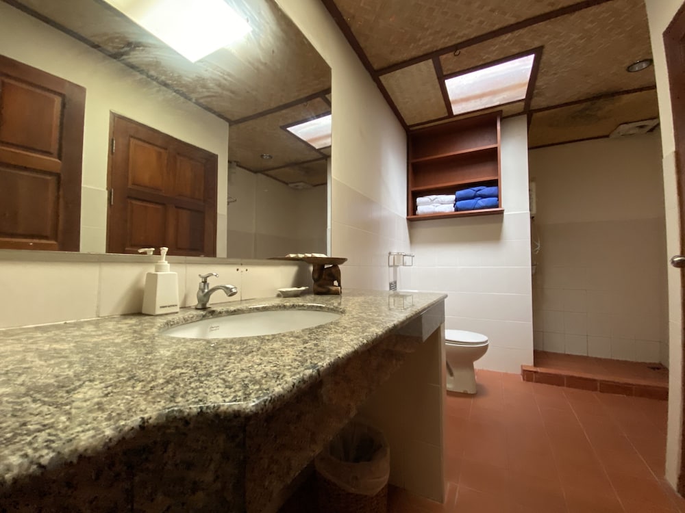 Friendship Beach Resort & Atmanjai Wellness Spa