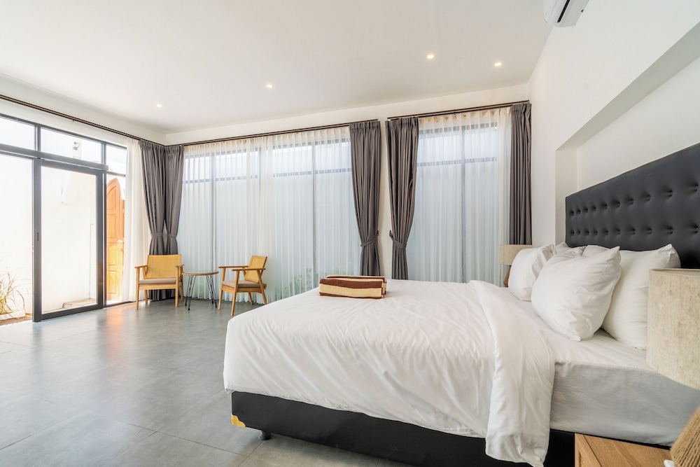 Light Way Villa in Canggu