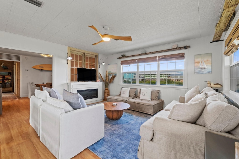 Latitude Adjustment Beach House