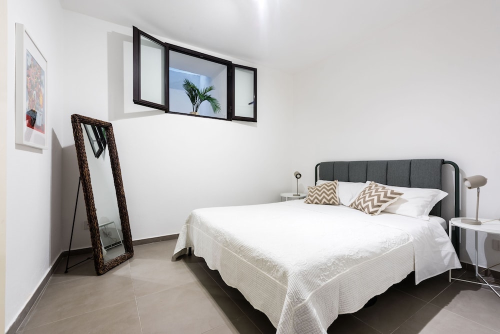 The Apple Duplex by Wonderful Italy