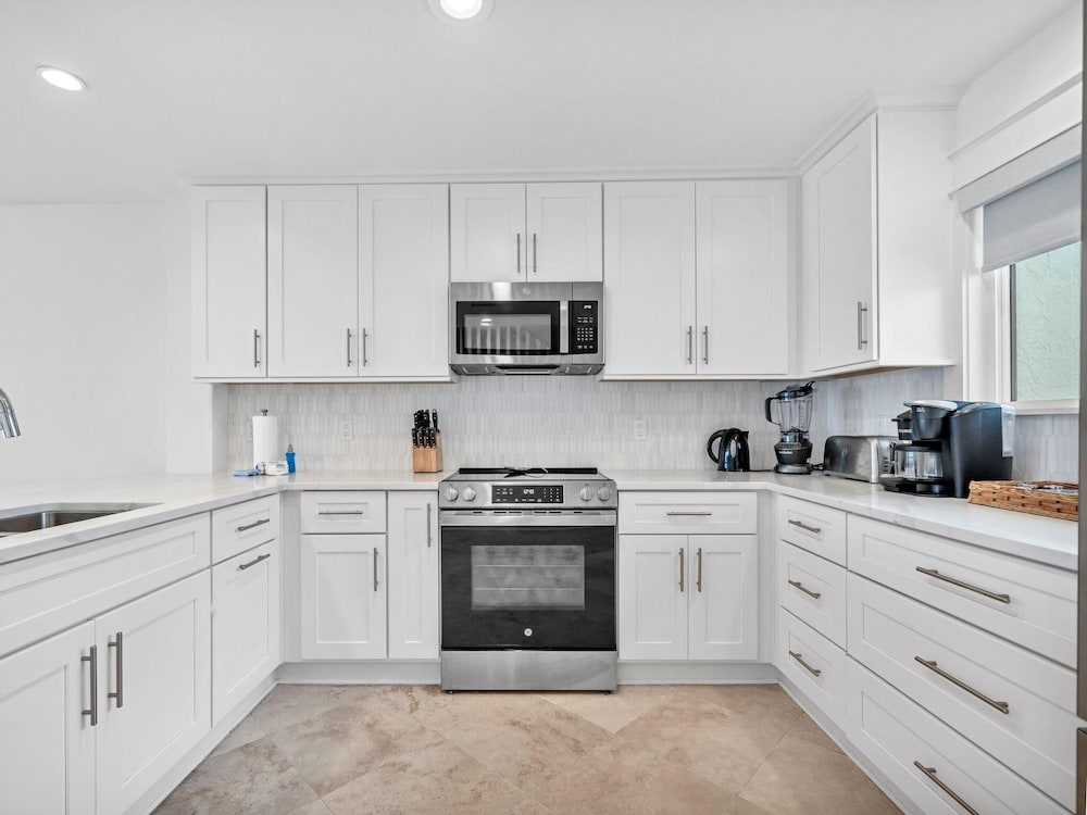 Blue Mountain Beach Villas 5A