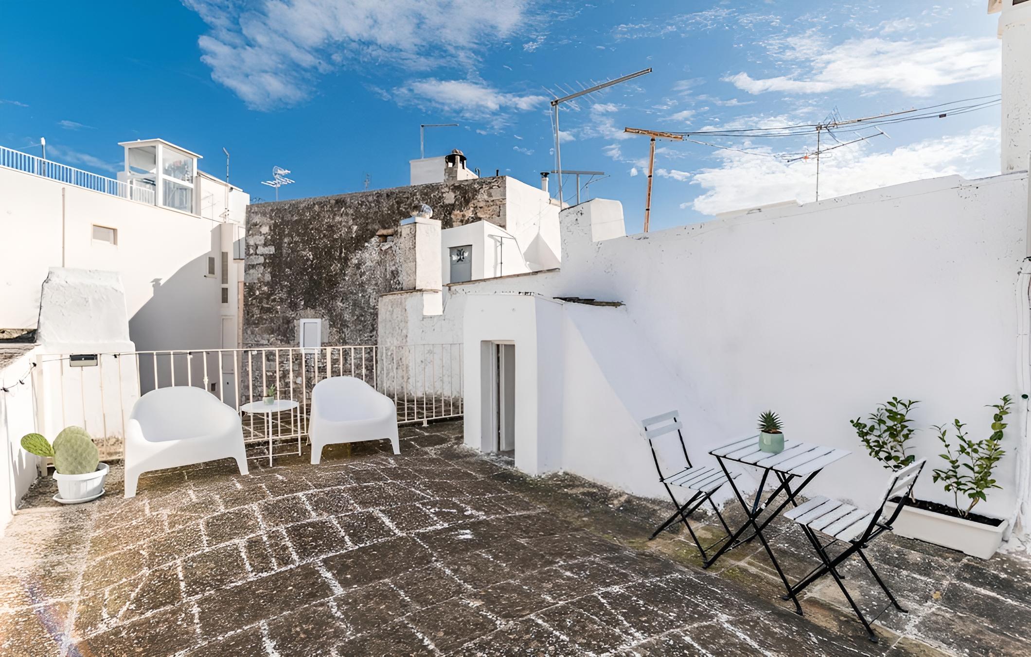 Little White Home in Ostuni photo 4