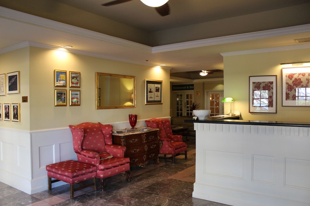 Columbus Vacations - Hotel Chester - Property Image 3