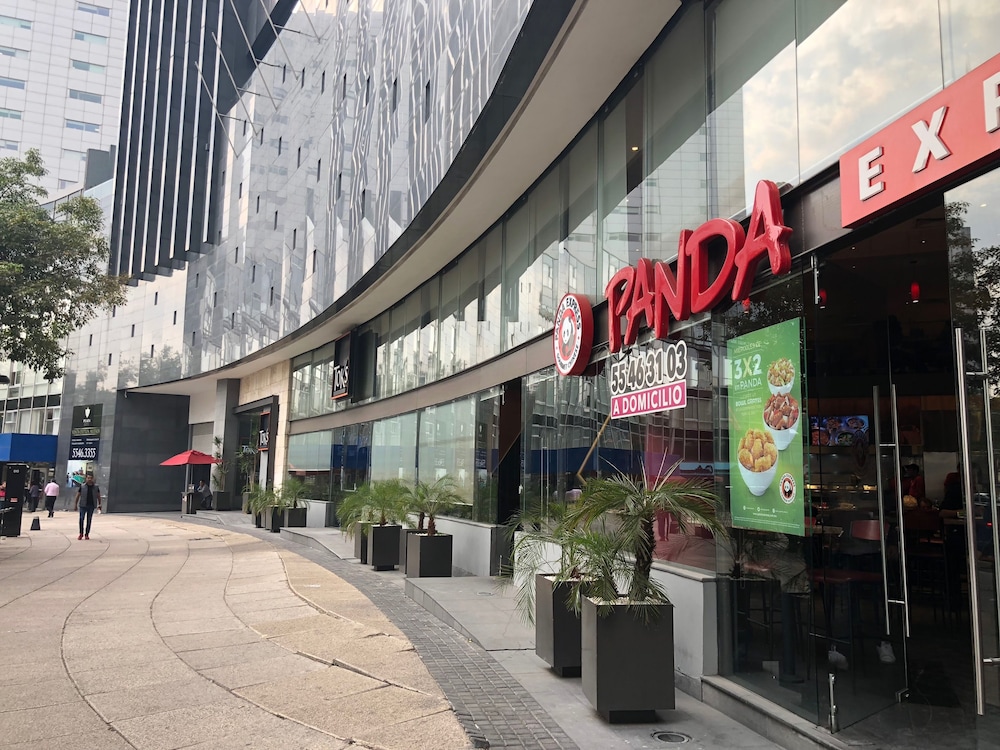 Plaza Suites México City 2403