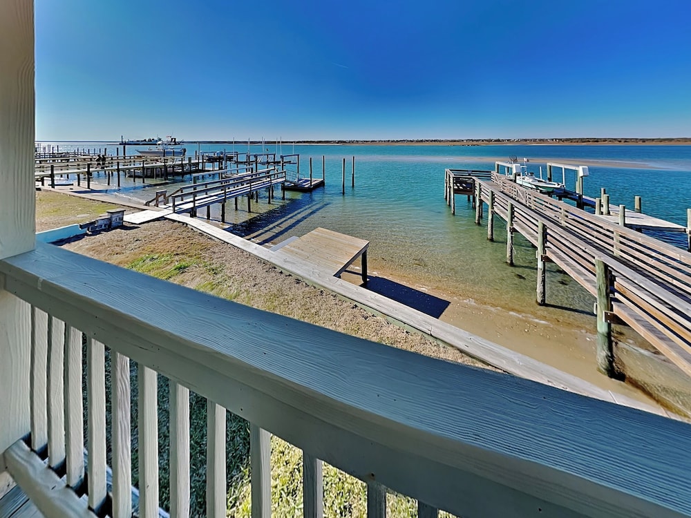 Seahorse Sound by Topsail Realty