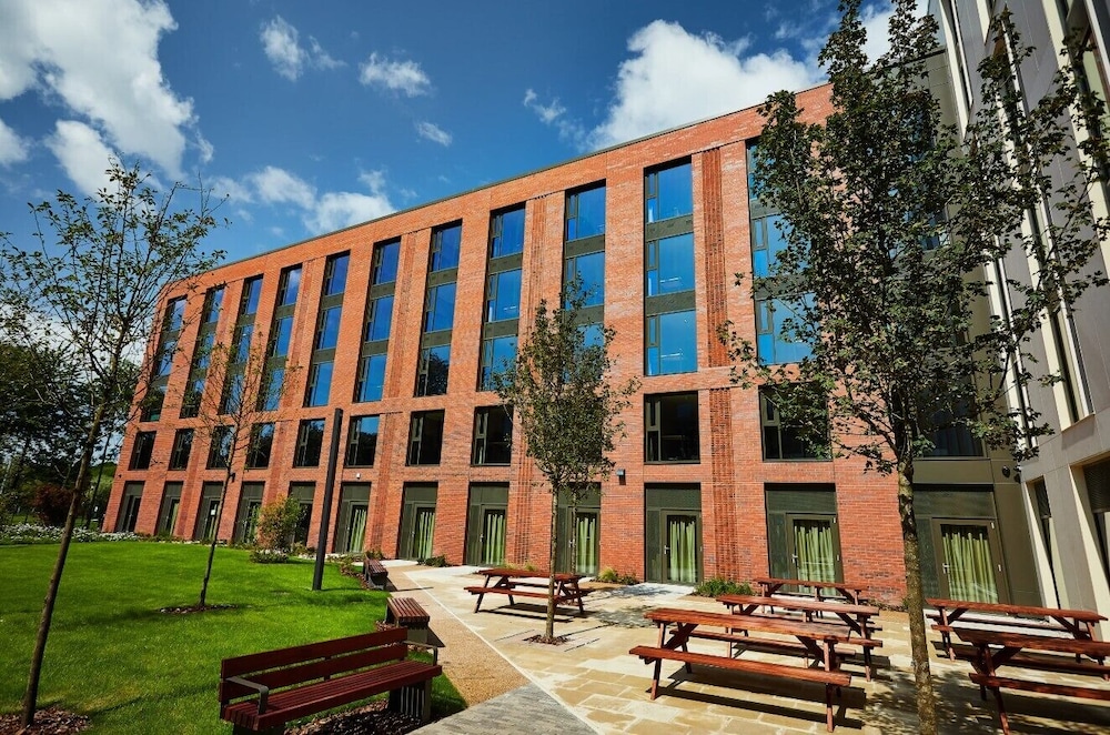 Student Only Vita Pebble Mill