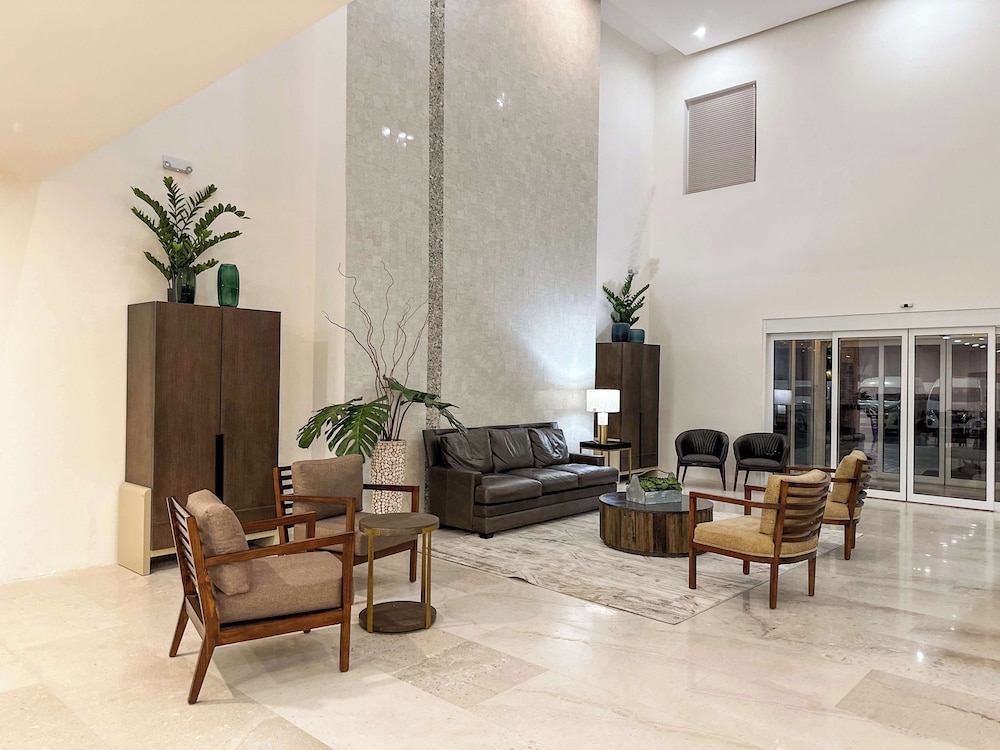 Best Western Plus Chihuahua Sacramento view 4