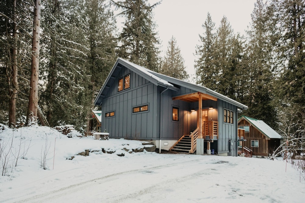 Mt Baker Rim Cabin 50 With Wifi, Hot Tub and Air Conditioning