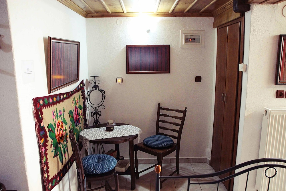 Aristotelis Traditional Guest House