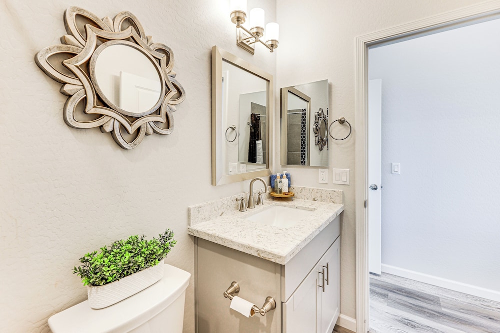 Cozy Couple's Retreat w/ Views in Apache Junction