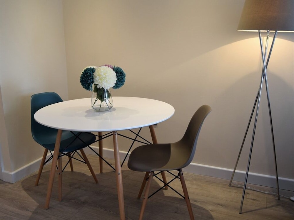 Morland House Apartments