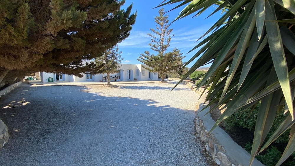 Divers Cycladic House Paros