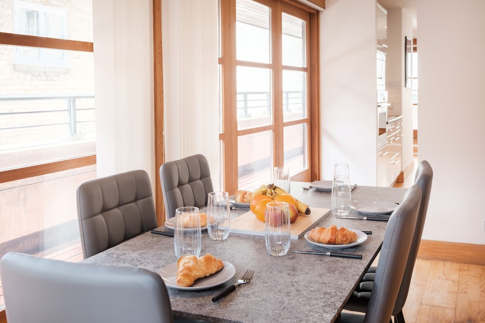 Holborn Penthouse Apartment with Terrace