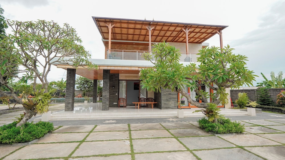 Mona Bali Guest House