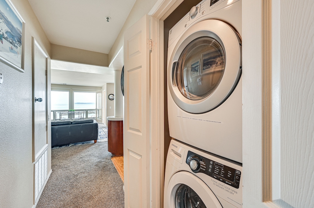 Ocean-view Imperial Beach Condo w/ Community Perks