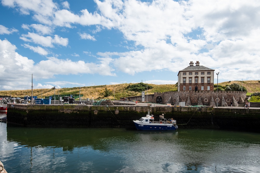 Historic 2Bd Maisonette In Coastal Eyemouth