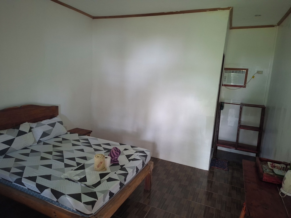 Bohol-Lahoy Dive & Beach Resort