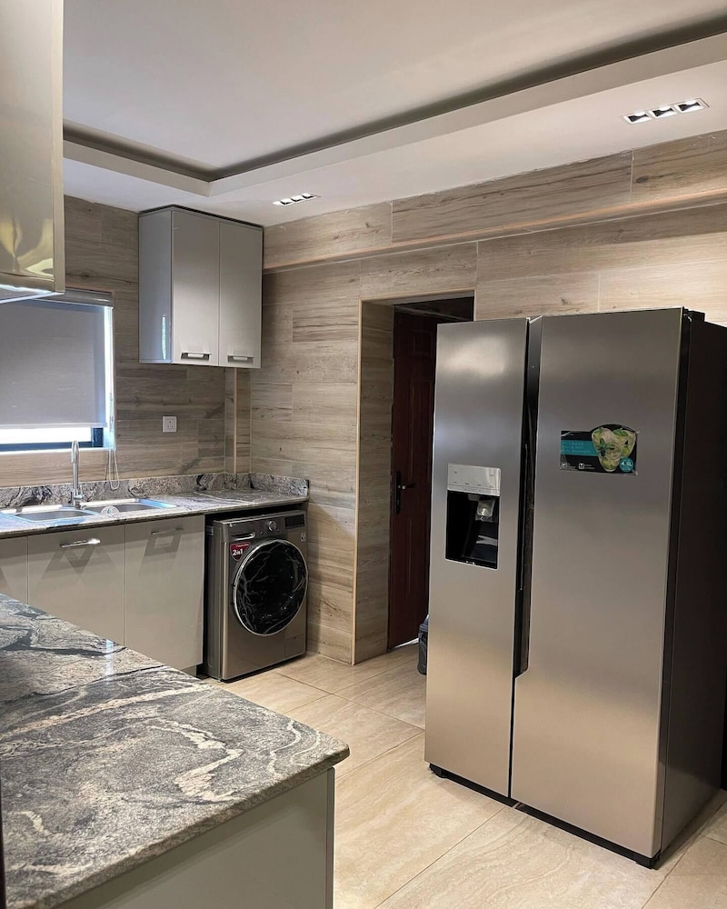Carizma Luxury Apartment