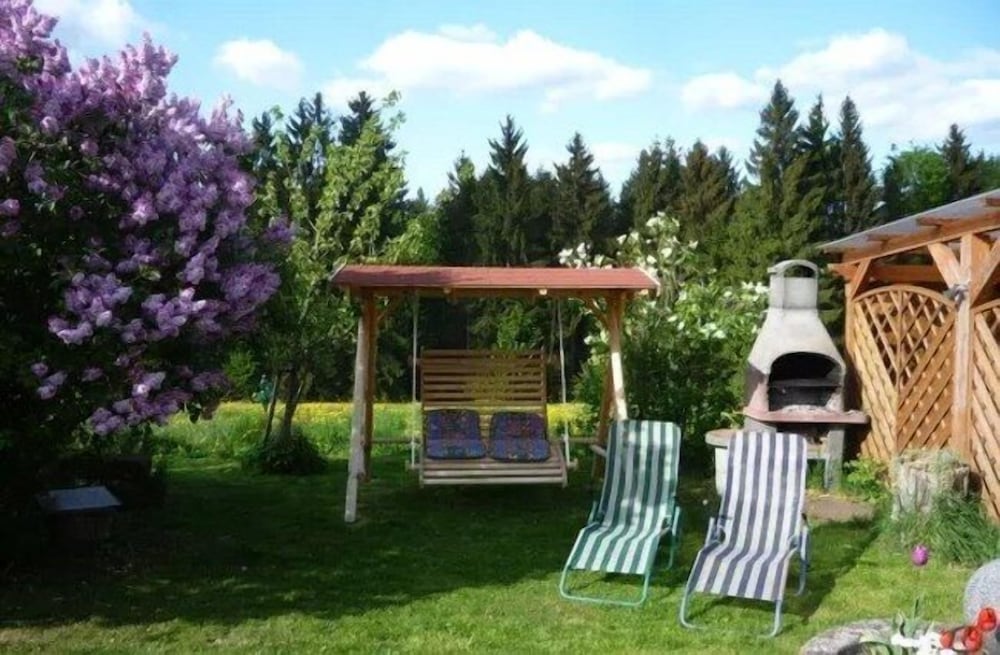 Photo 11