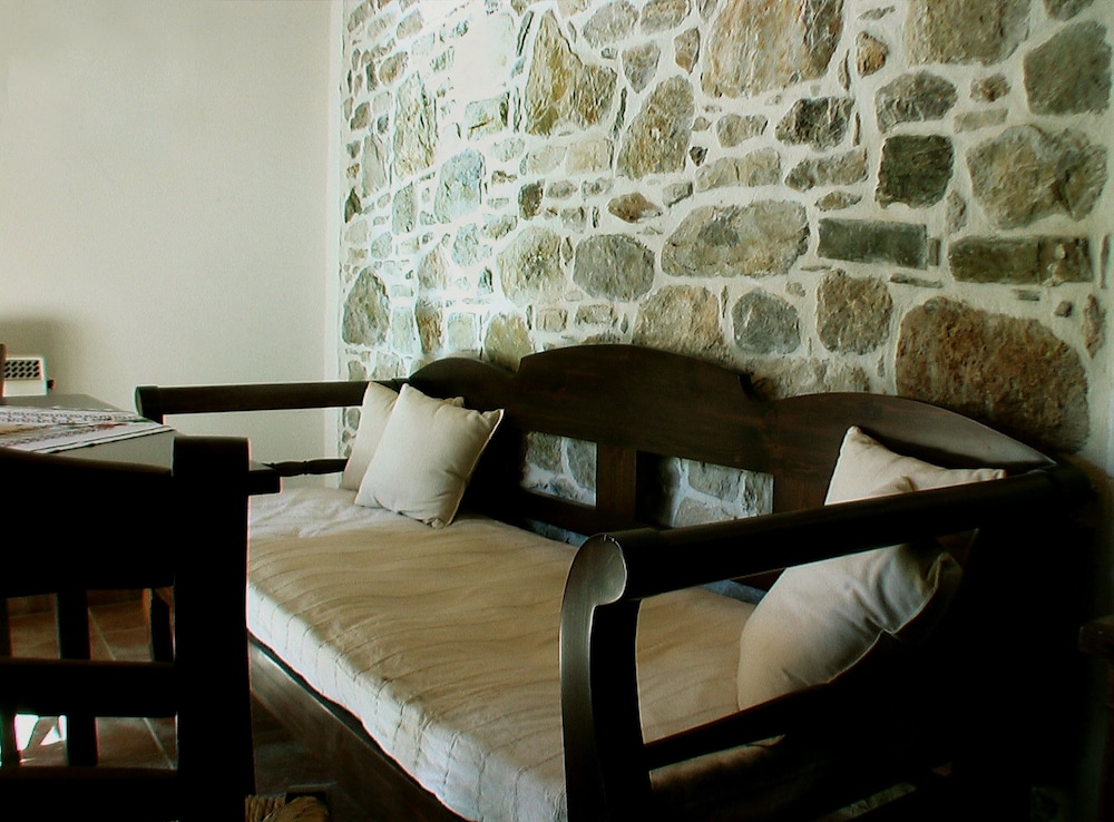 Ksa Sou Traditional Guesthouses