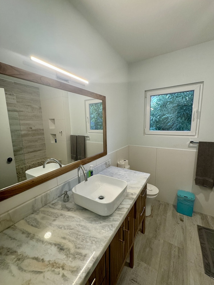 Esterillos Lote 6 Bedroom Home
