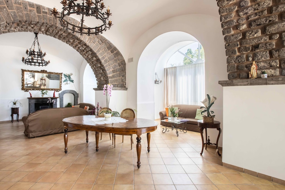Elegant Sorrento Coast Villa with Pool and Tennis Court view 4