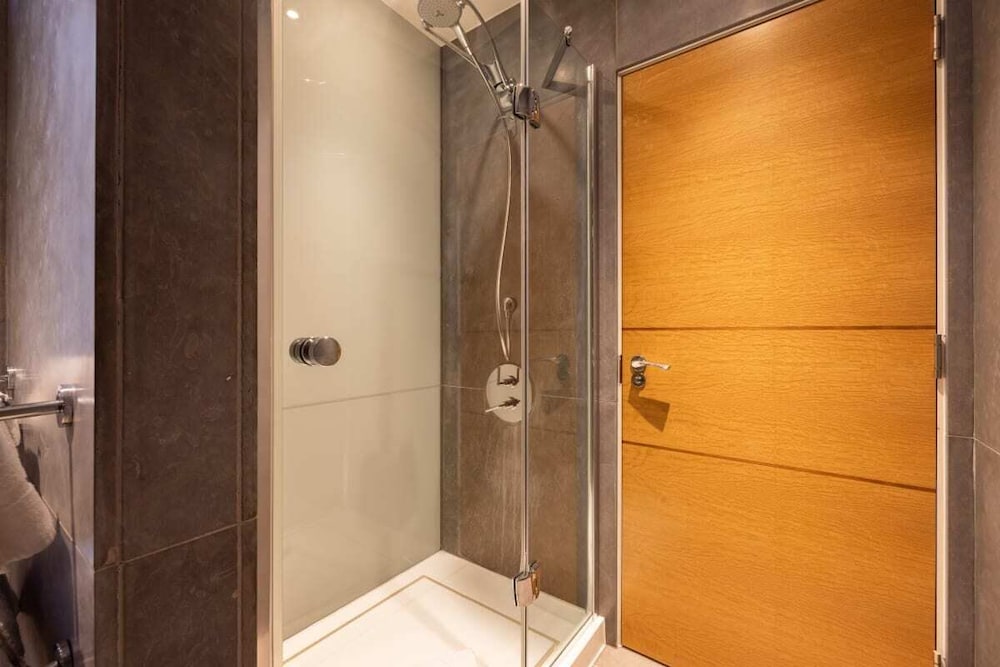 The Thames View - Stunning 3bdr Apartment With Terrace