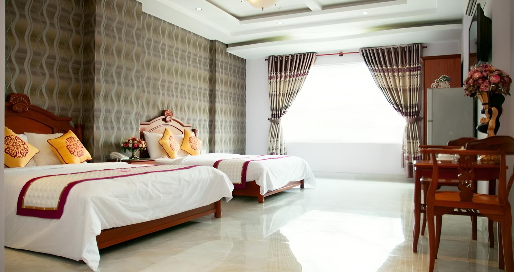 Golden Palm Hotel