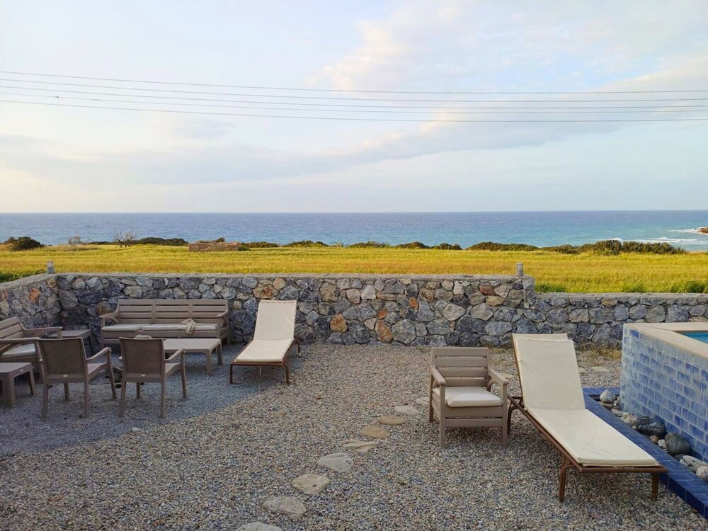 Luxurious Villa With Breathtaking Seaview
