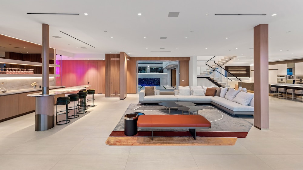 Ultimate Malibu Villa - Property Image 5