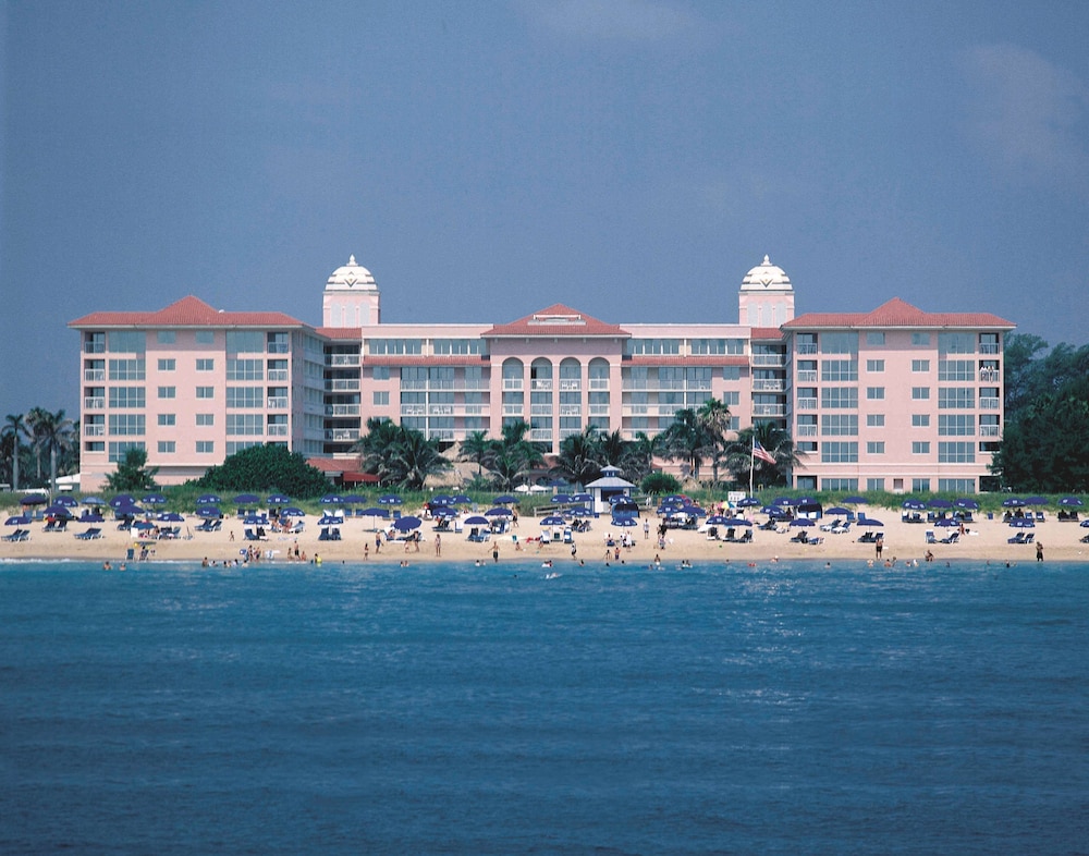 Hotel Palm Beach Shores Resort and Vacation Villas - Image 1
