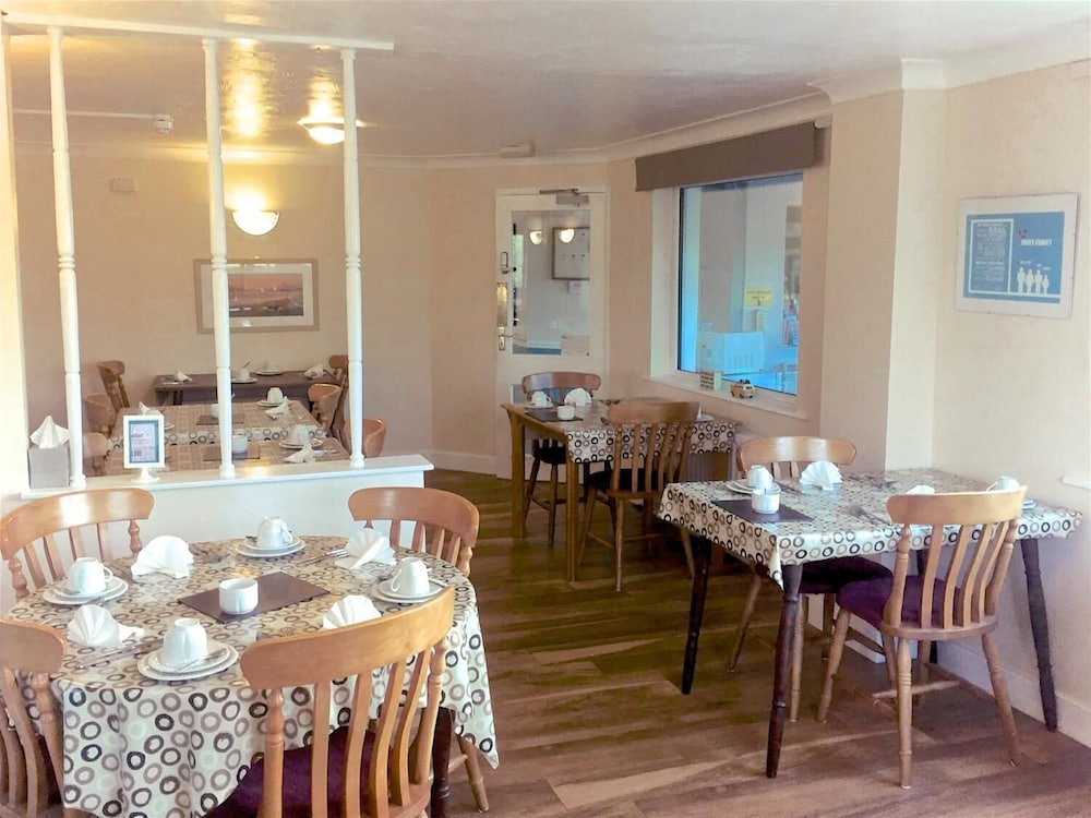 Sunnymeade Country Hotel