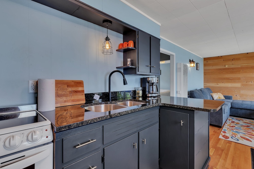 Rizzy's on the Lake - Property Image 41